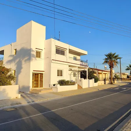 A & A House Appartement Larnaca